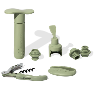 Custom Wine Accessory Kit